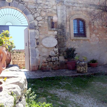 בית הארחה סנטה קרוצ'ה קמרינה 	Casina Di Grotta Di Ferro מראה חיצוני תמונה