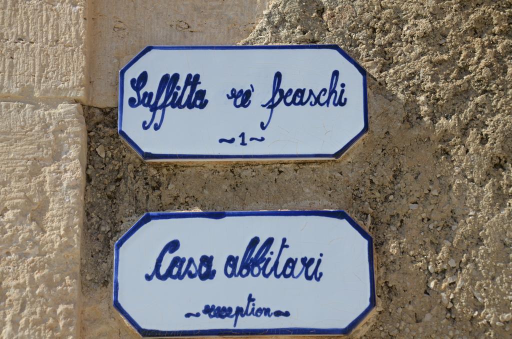 בית הארחה סנטה קרוצ'ה קמרינה 	Casina Di Grotta Di Ferro מראה חיצוני תמונה