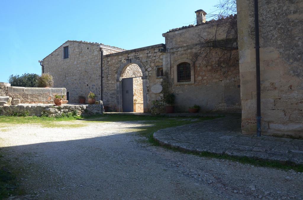 בית הארחה סנטה קרוצ'ה קמרינה 	Casina Di Grotta Di Ferro מראה חיצוני תמונה