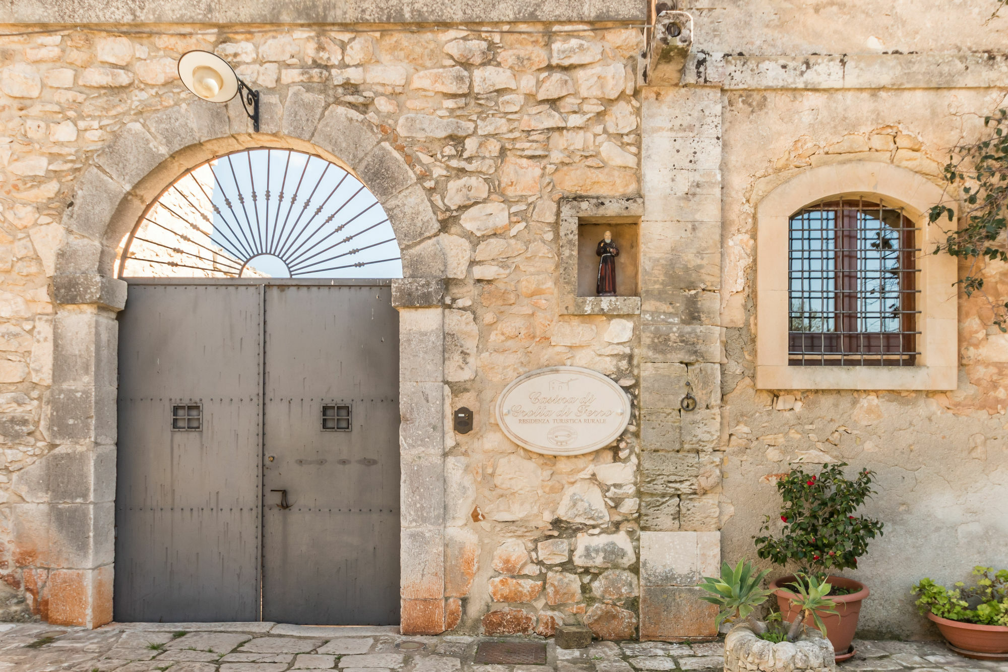 בית הארחה סנטה קרוצ'ה קמרינה 	Casina Di Grotta Di Ferro מראה חיצוני תמונה